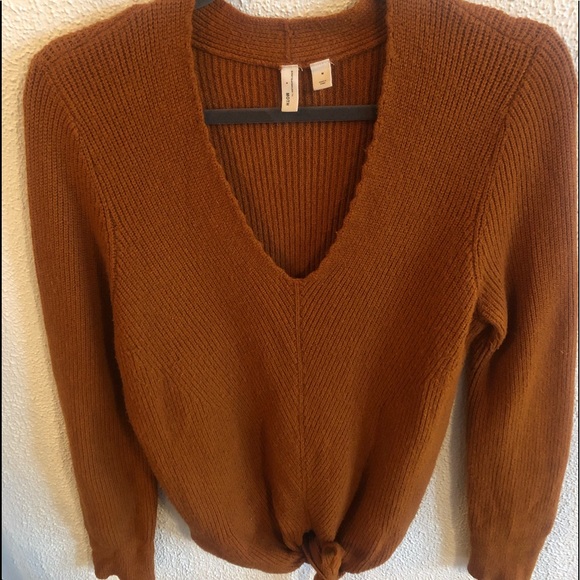 Anthropologie Sweaters - Anthropologie Scalloped Neck, Tie Sweater